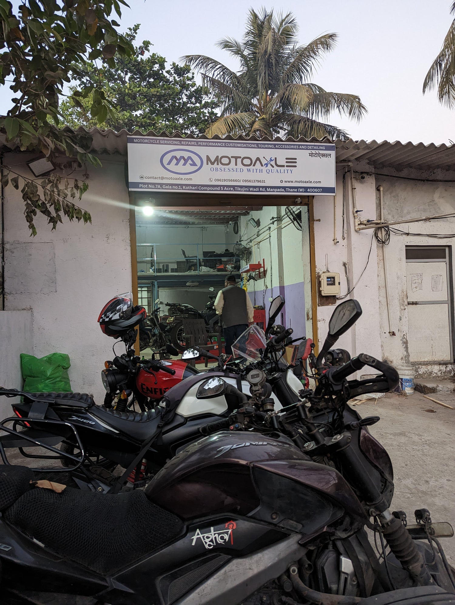 MotoAxle Garage